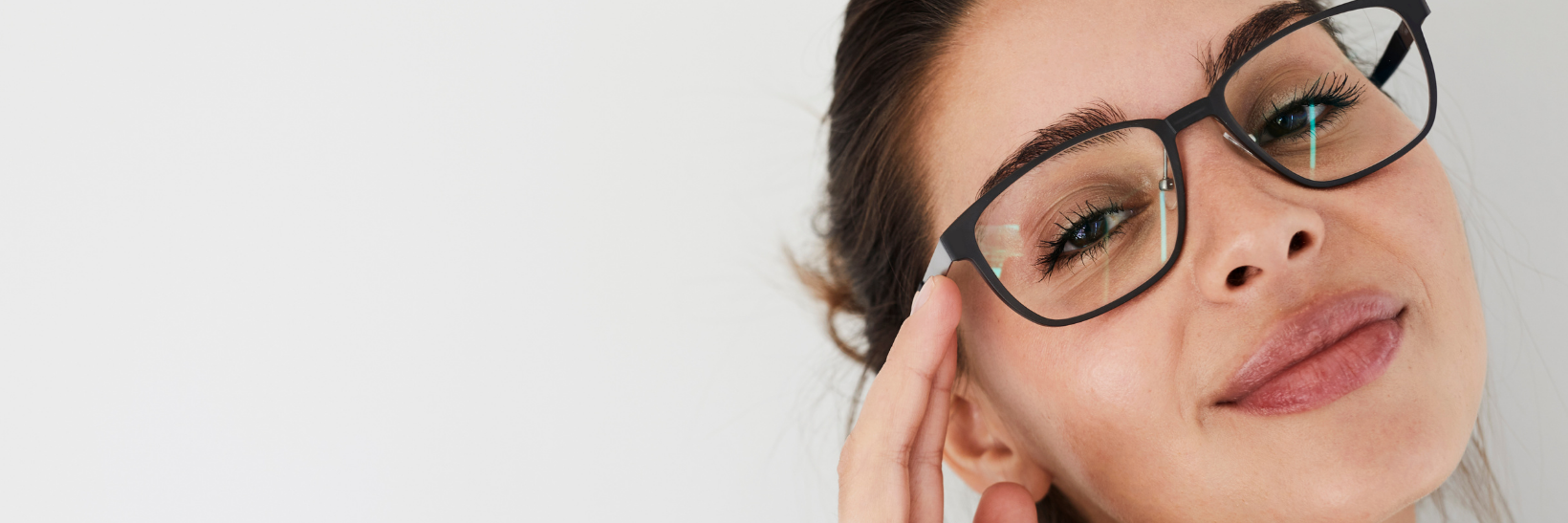 woman with glasses | Optometrist Burleigh Waters